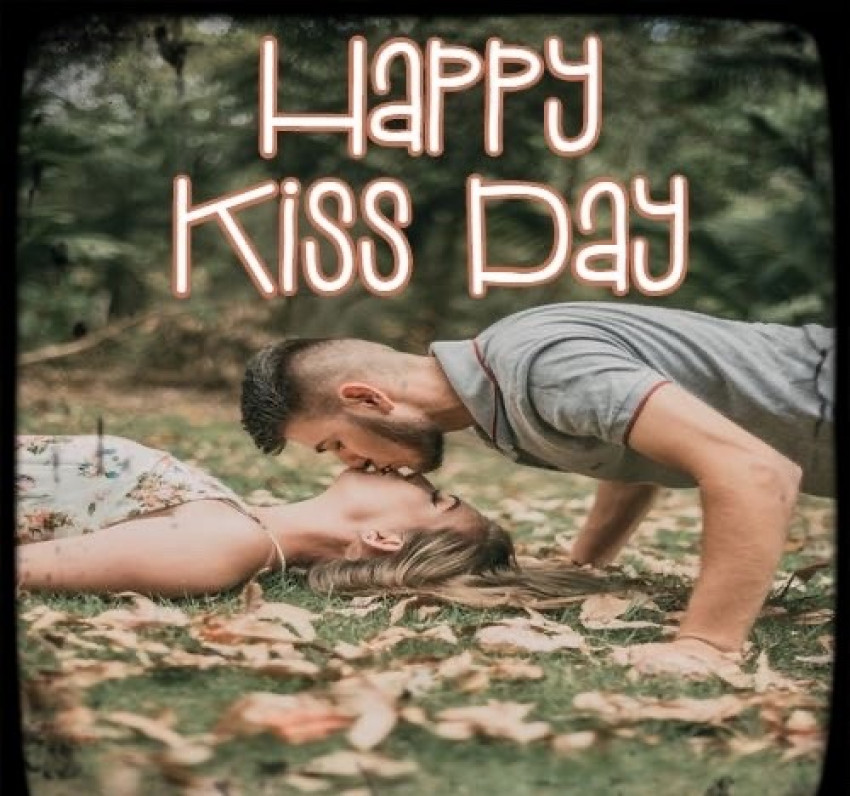 Cute Kiss Day for Valentine'