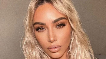 Kim Kardashian Close Up Pics