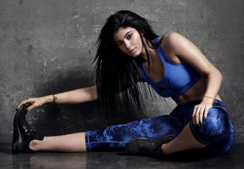 Kylie Jenner HD Wallpapers P