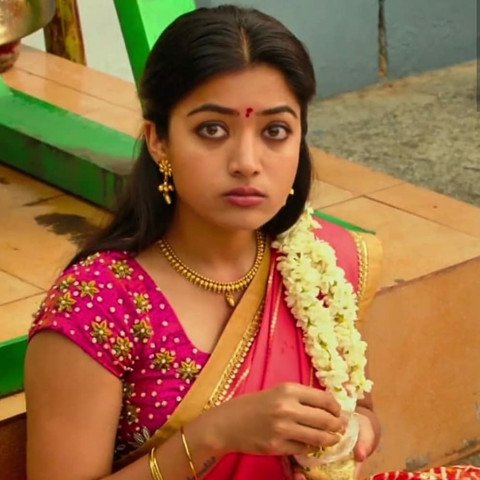 Cute Rashmika Mandanna Expre