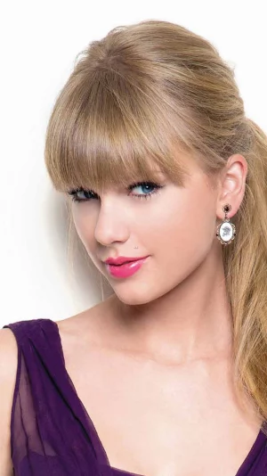 Taylor Swift Mobile Phone HD