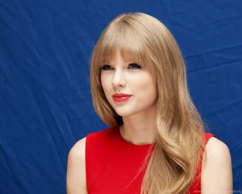 Taylor Swift Red Photos What