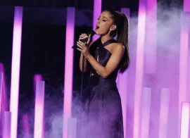 Ariana Grande Singing Wallpa