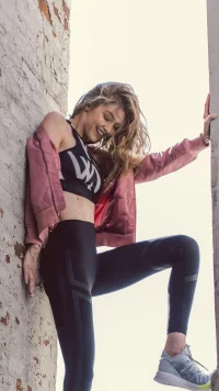 Gigi Hadid Workout Model HD