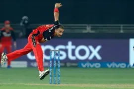 Harshal Patel Bowling in RCB
