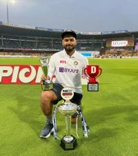 Rishabh Pant with Cups India