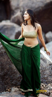 Anushka Shetty Photos navel