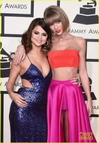 Taylor Swift with Selena Gom