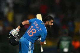 Virat Kohli 100 runs Celebra