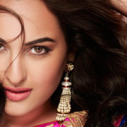Sonakshi Sinha Wallpapers Photos Pictures WhatsApp Status DP HD Background