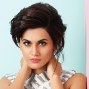 Taapsee Pannu HD Wallpapers Photos Pictures WhatsApp Status DP Cute Wallpaper