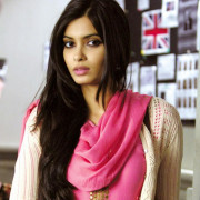 Diana penty Wallpapers Photos Pictures WhatsApp Status DP HD Background