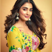 Pooja Hegde Photos | Pics Pictures WhatsApp Status DP Images hd