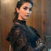 Pooja Hegde phone full HD Photos | Pics Pictures WhatsApp Status DP Profile Picture